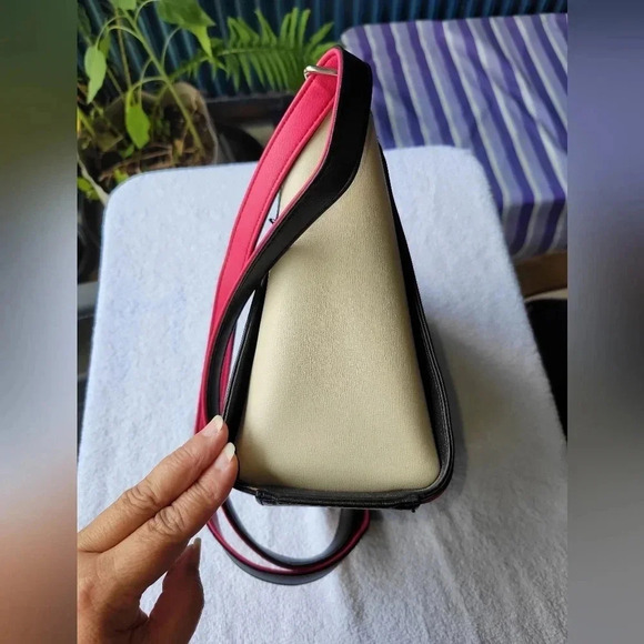 Mia & Luca Black,  pink, tan tri-colored purse shoulder bag - Picture 13 of 16